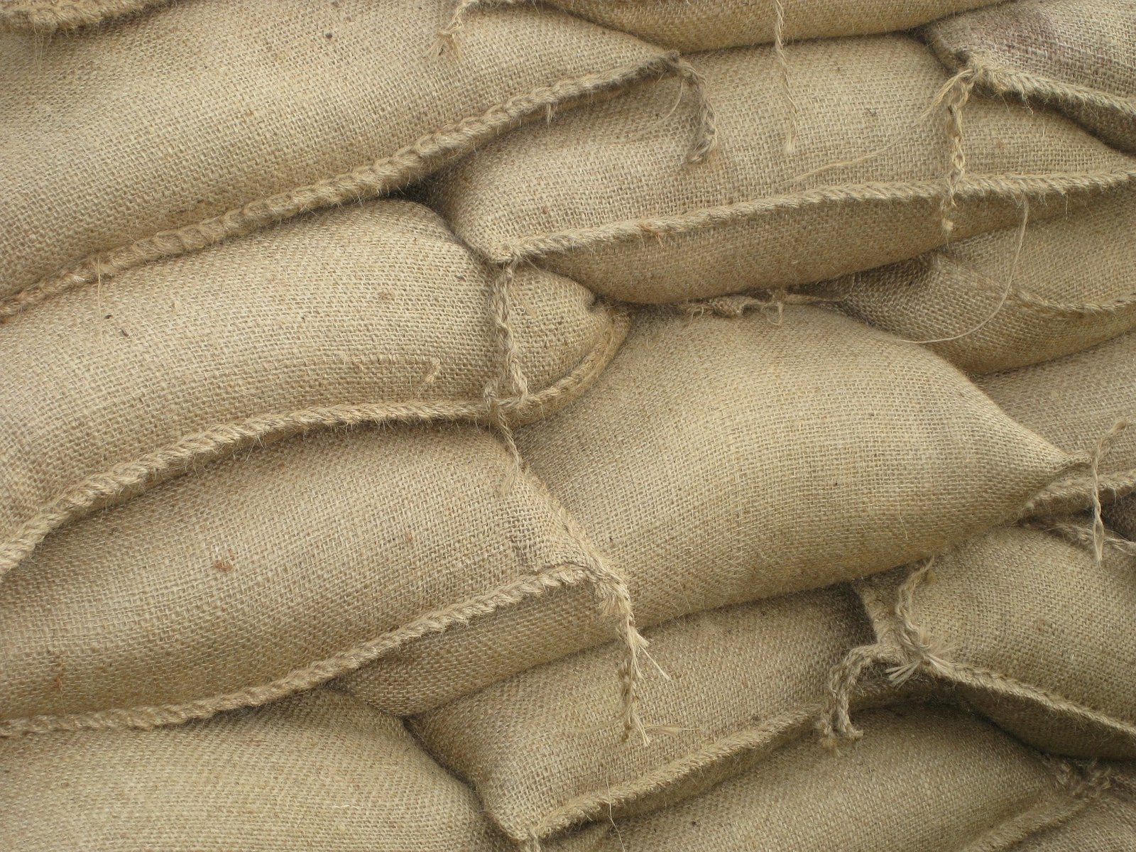 sand-bags-246451_1920-min